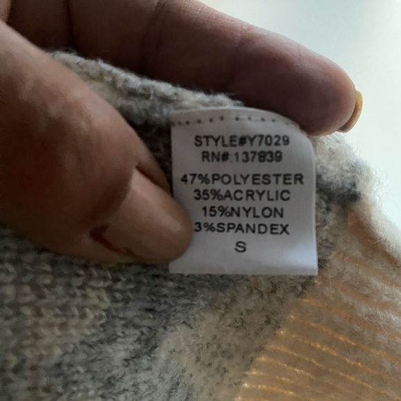 Dreamers By Debut Wavy Pattern Crewneck Sweater Size S - Picture 8 of 8